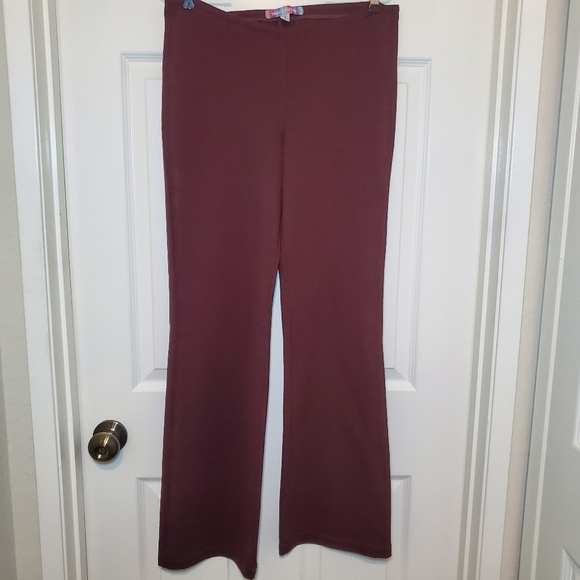 Urban Outfitters Women’s Flare Burgundy Leggings Pants Size M - Picture 1 of 9